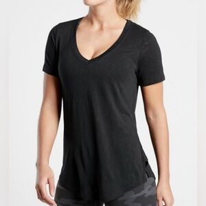 NWT Athleta Black Breezy Scoop V Tee